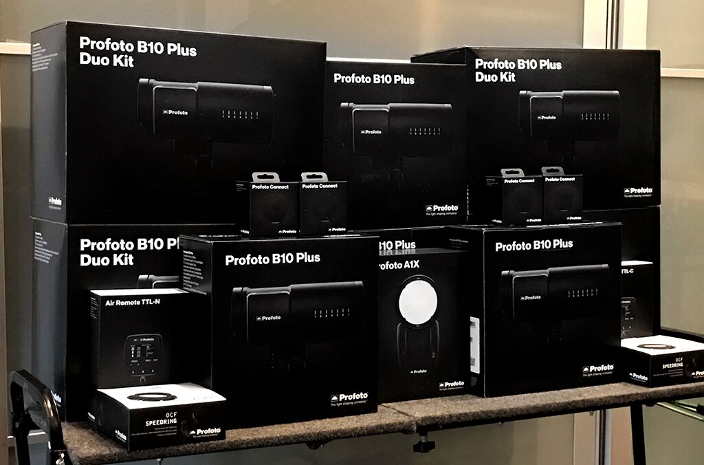 Profoto B10 Plus - A quick comparison - Capture Integration