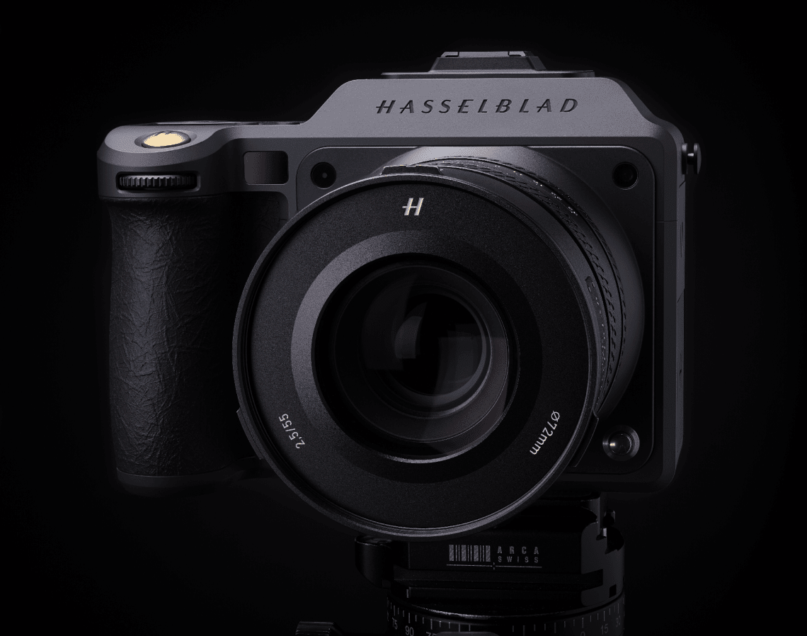 The New Hasselblad X2D II 100c Camera & XCD 35-100 Lens - Capture